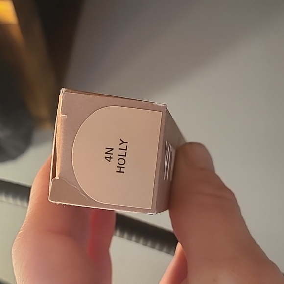 Ilia skin rewind complexion stick 4n holly - Picture 2 of 5